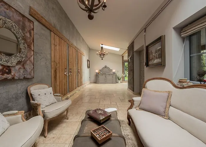 7 Stodola - Butikowy * Осек